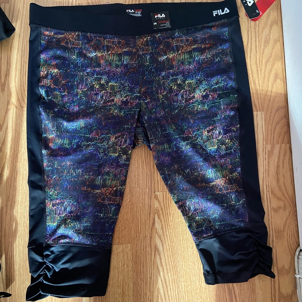 NWT Fila Workout Capris (BIN K)